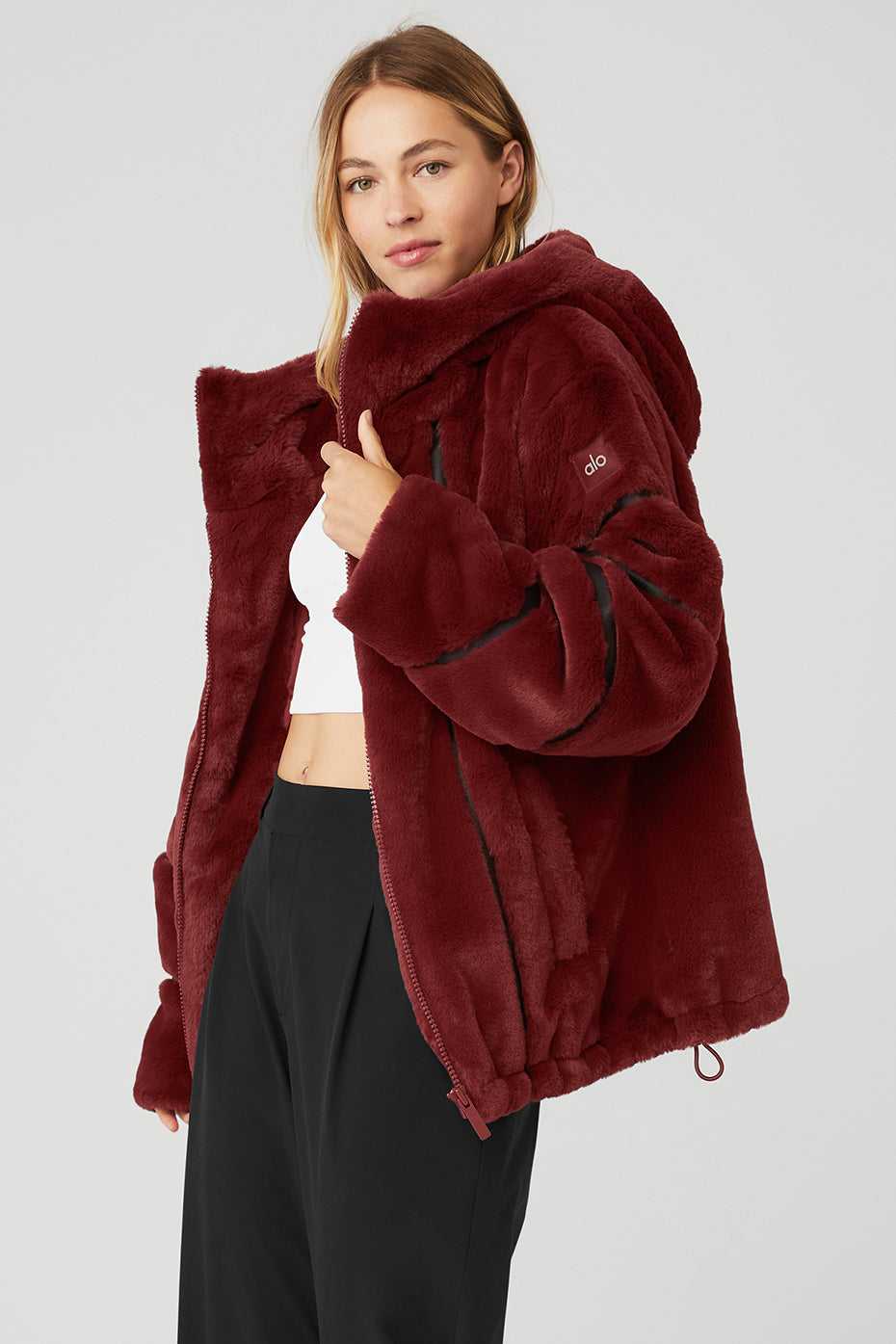 Vestes Alo Yoga Knock Out Faux Fur Cranberry Femme | ZBL-55043087